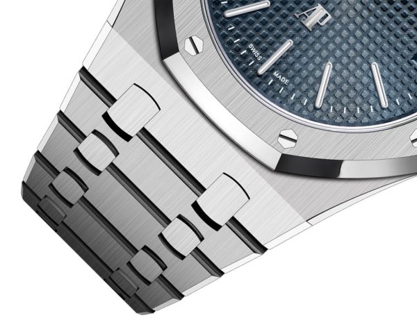 Audemars Piguet Royal Oak "JUMBO" EXTRA-THIN "50TH ANNIVERSARY" Ref# 16202ST.OO.1240ST.01