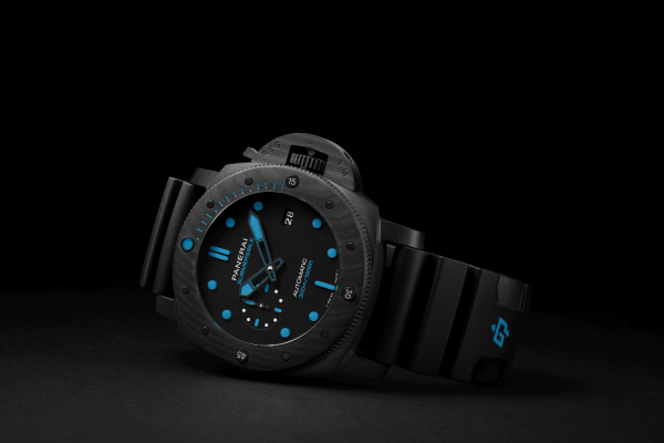 Panerai Submersible Carbotech™ - 47mm, Ref# PAM01616